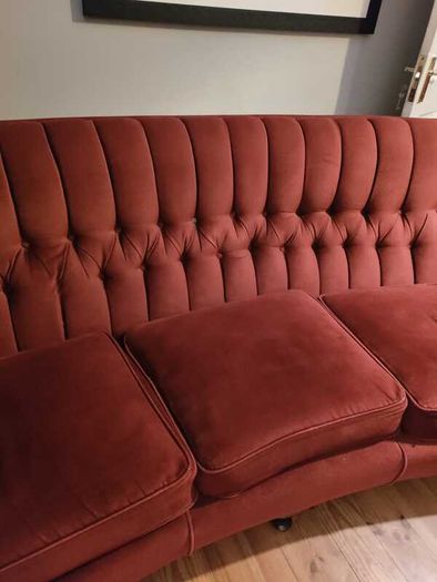 Couch for free. Collection only. Kilmacanogue, Wicklow.