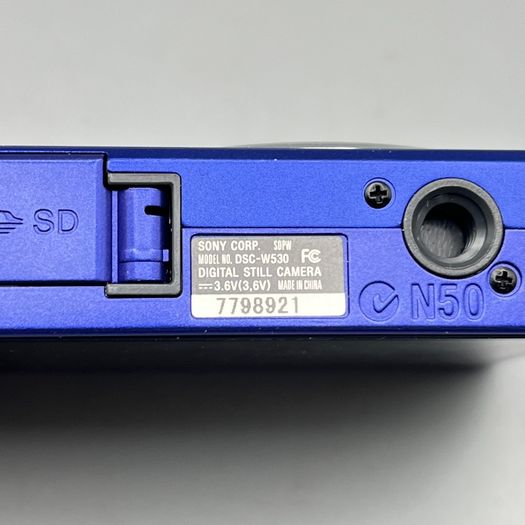 Sony Cyber-shot DSC-W530 14.1MP Digital Camera Blue\Purple - Full Kit