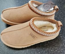 Uggs Tasman slippers