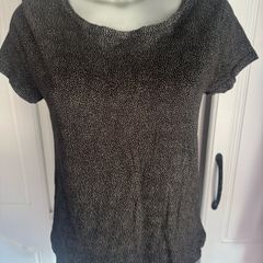 H&M Basics stretchy top size S Free post