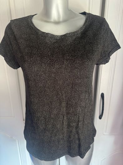 H&M Basics stretchy top size S Free post
