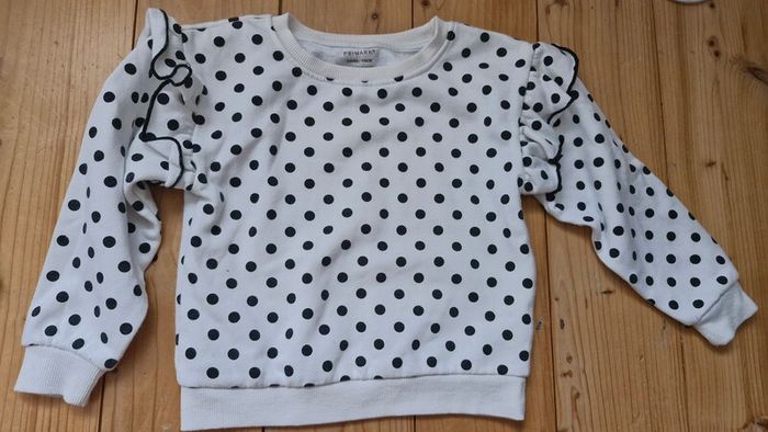 Bundle of girls clothes, age 5-6, Cos skirt included!