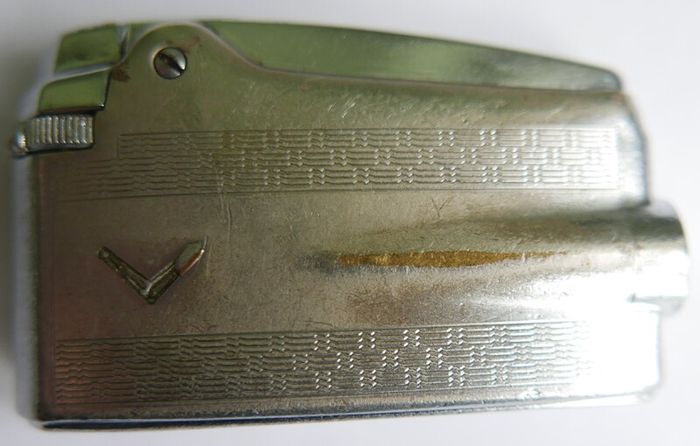 Vintage Ronson Varaflame Lighter