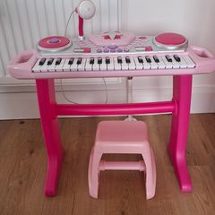 Toy piano