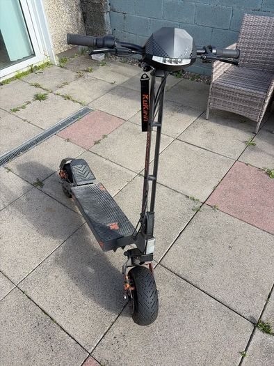 Kukirin G4 electric scooter