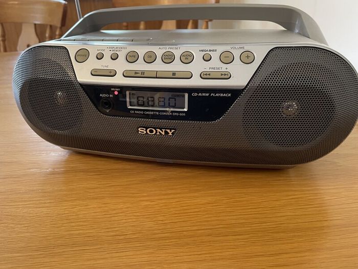 Sony CD Radio/Cassette Recorder CFD-S05