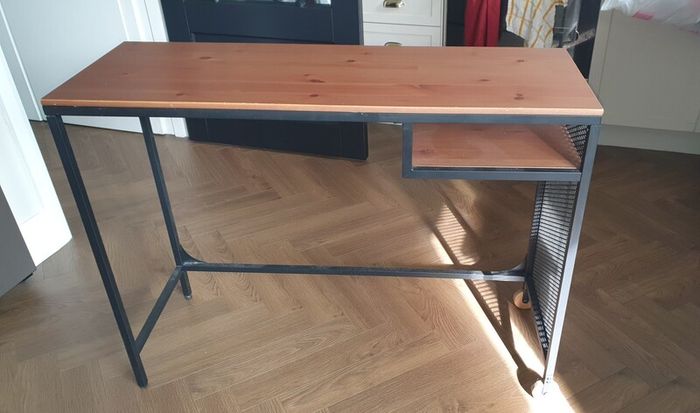 Ikea Fjalllbo desk