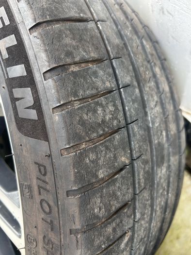 Genuine BMW Style 664M 19" Alloy Wheels.