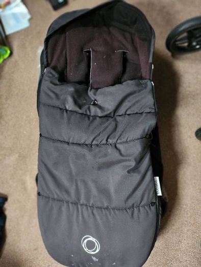 Bugaboo Fox with carrycot and rain cover