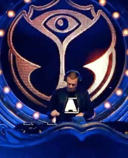 ASOT a state of trance t-shirt as worn by Armin van buuren tomorrowland t-shirt