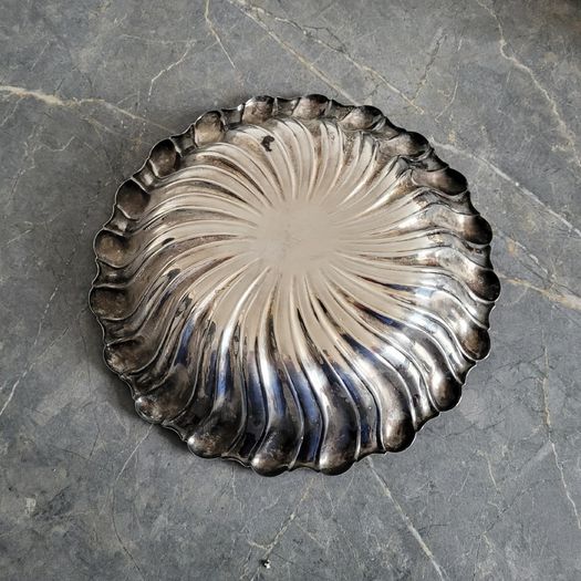 Vintage silverplate fruit bowl