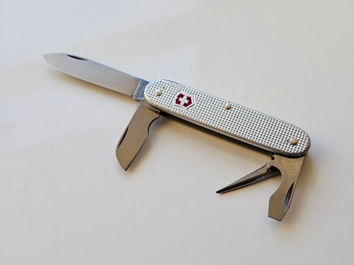 Victorinox Pioneer Electrician Alox Swiss Army Knife