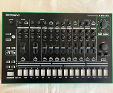 Roland TR8 Rhythm Performer