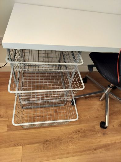 Desk & office chair