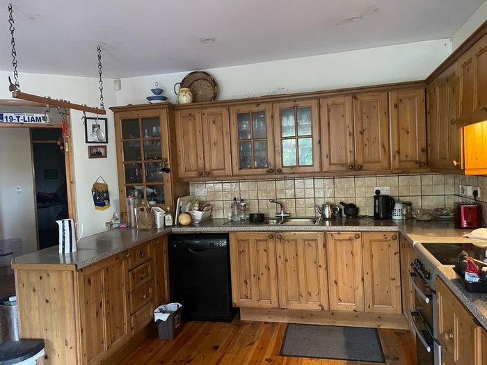 Kitchen cabinet doors