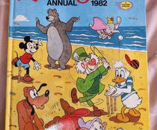 Vintage Disneyland annual 1982