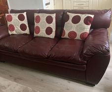 3 and 2 seater suite of furniture
