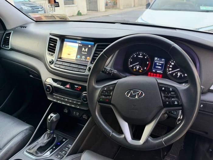 Hyundai touson automatic 4wd