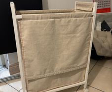 Laundry bag with castors