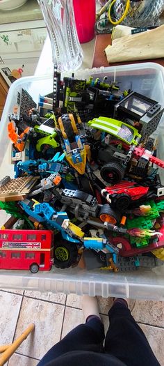 Box of random lego About 6 KG,