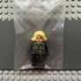 lego Super heroes sh0494 Black Widow minifigure - Black Jumpsuit, Bright Light Yellow Short Hair, Printed Legs Image 3
