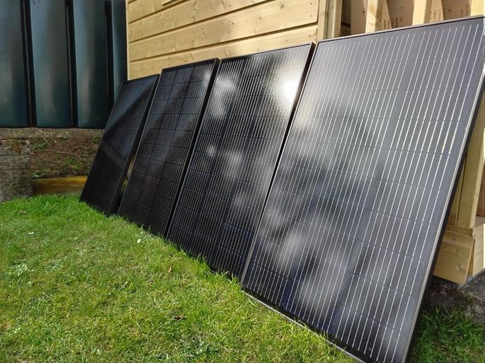 Ecoflow Solar Panel Bundle with Brackets