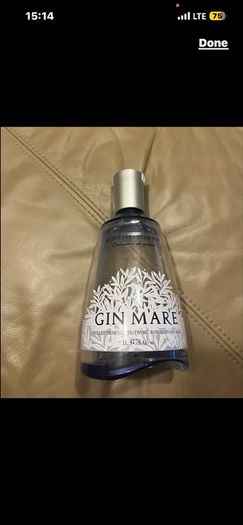 Decorative or collectible empty bottles vodka  whisky, gin, Irish whiskey Connemara whiskey Jameson powers ballantines Johnnie walkers TEELING disaronno Irishman Hennessy Drumshanbo Gunpowder Irish Gin vodka whiskey empty Bottle Jack Daniels Bombay sapphi