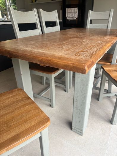 Kitchen table