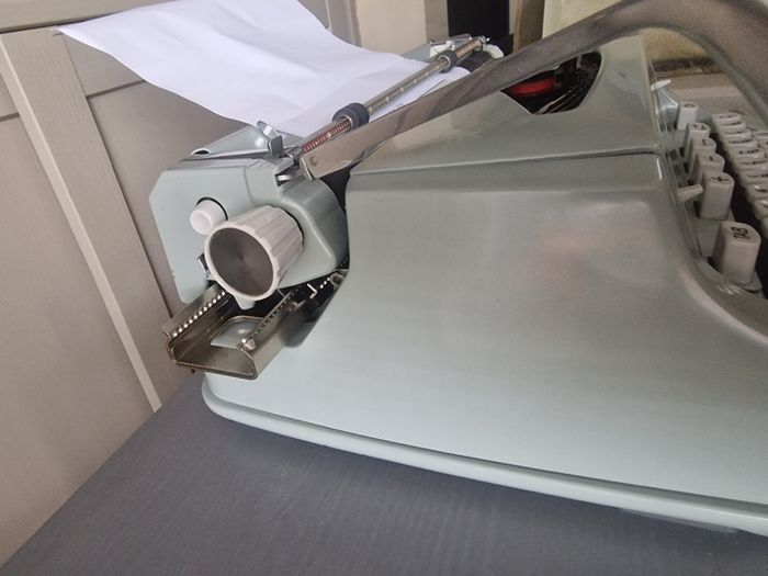 Hermes 3000 Typewriter