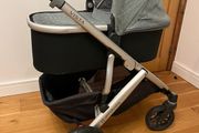 UPPAbaby Buggy/frame + Bassinet + mattress  + rain cover