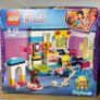 LEGO Friends Stephanie's Bedroom Image 4