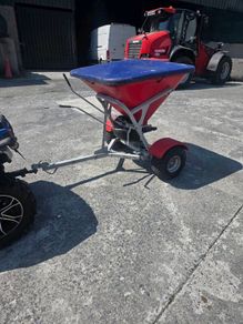 Quad fertiliser Spreader