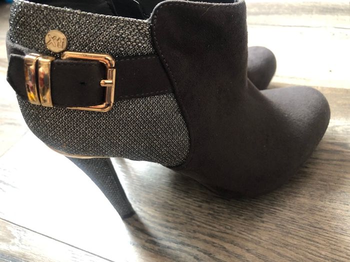 High ankle boots