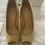 Guess Nude Peep Toe Platform Shoes Size 3.5 Image 6