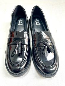 size 5 black high shine heel loafers with tassels