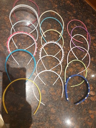 Hair bands x18