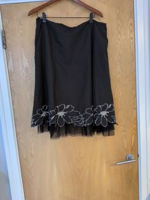 Monsoon. Black Skirt.  S.16.