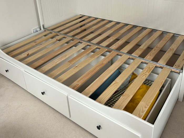 HEMNES Day-bed with 3 drawers, white