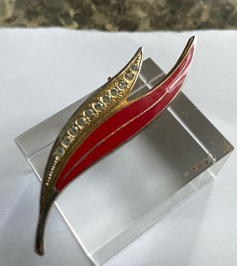 vintage brooch