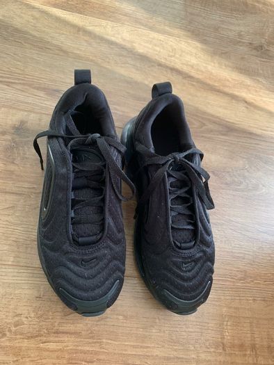 Nike 720 boys shoes