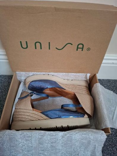 Unisa Espadrilles
