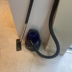 Hoover / vacuum cleaner