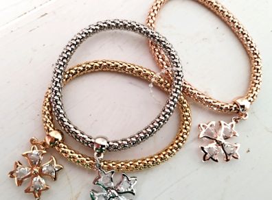 Elegant Floral Bracelets - Nature's Beauty Wrist