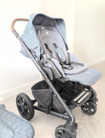 Joie Chrome DLX Trio 3 in 1 Travel System Bundle with Car Seat and ISOFix Base