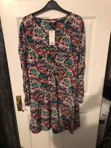 New roused sleeve lipsy dress