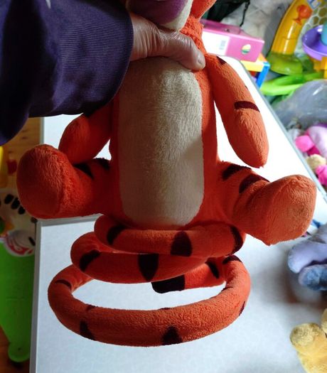 Disney Turbo Tail Tigger (used).