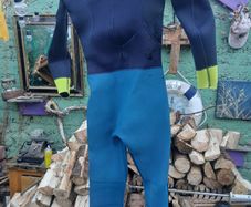 Wetsuit