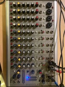 Soundcraft compact 10 analog channel mixer