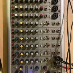 Soundcraft compact 10 analog channel mixer