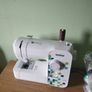Sewing machine Image 2